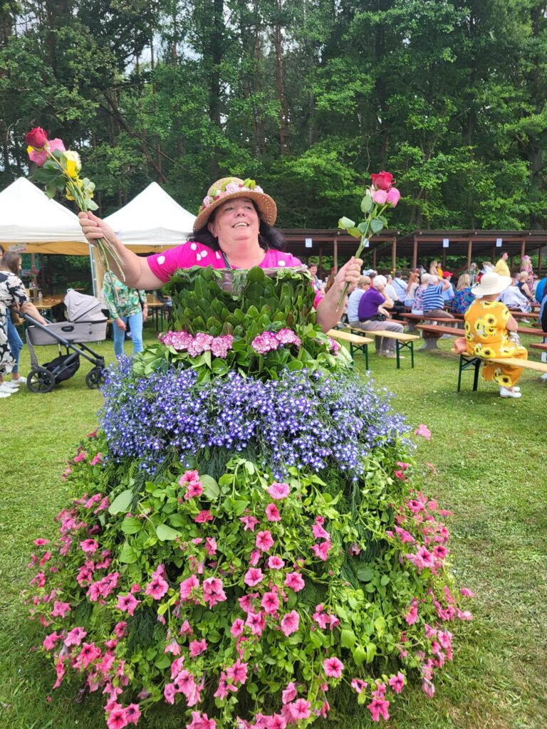 seniorki na X Festiwalu Róż w Dobrej