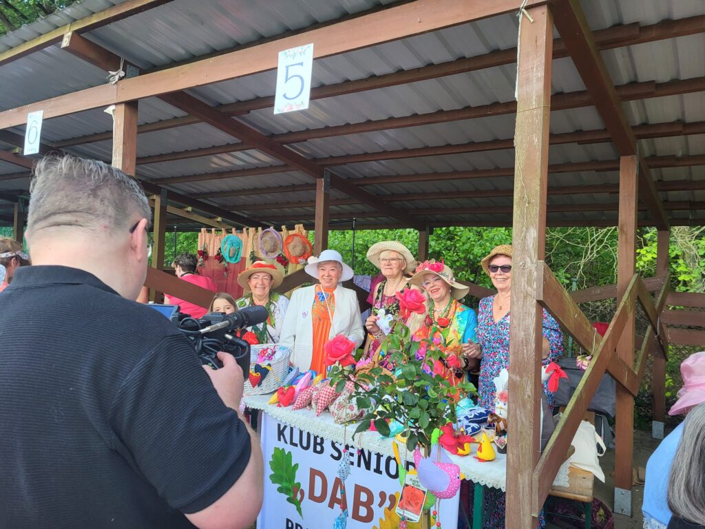 seniorki na X Festiwalu Róż w Dobrej