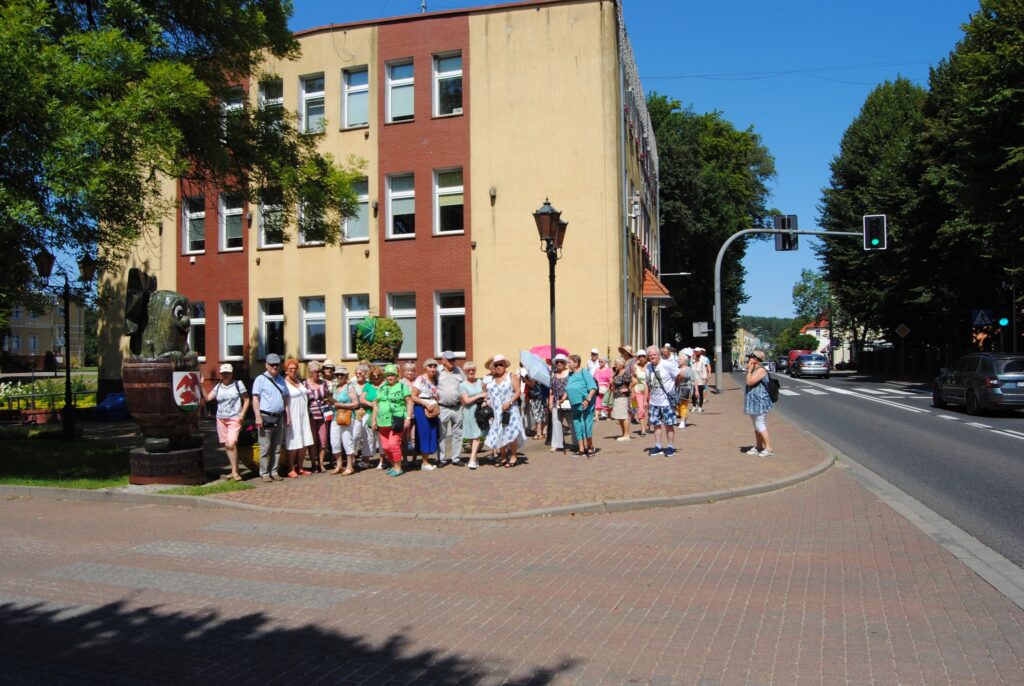 seniorzy na wycieczce autokarowej do Kalisza Pom.