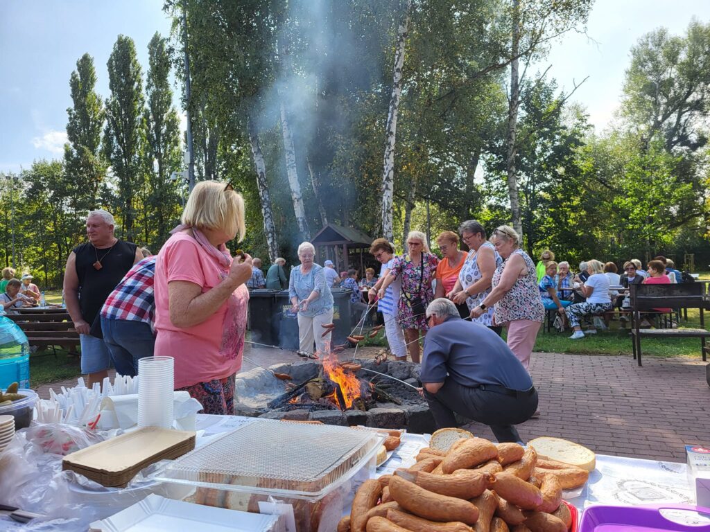 impreza plenerowa seniorów