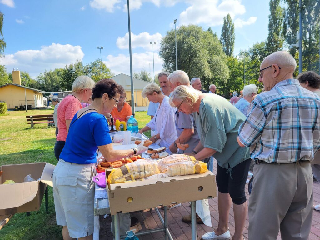 impreza plenerowa seniorów