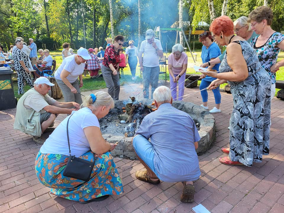 impreza plenerowa seniorów