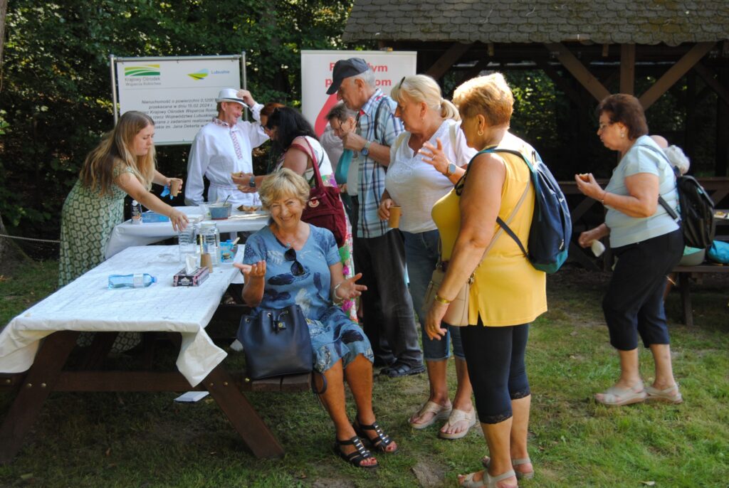 seniorzy na Święcie Chleba w Bogdańcu