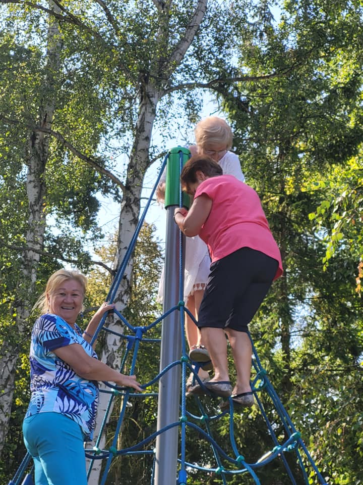 impreza plenerowa seniorów