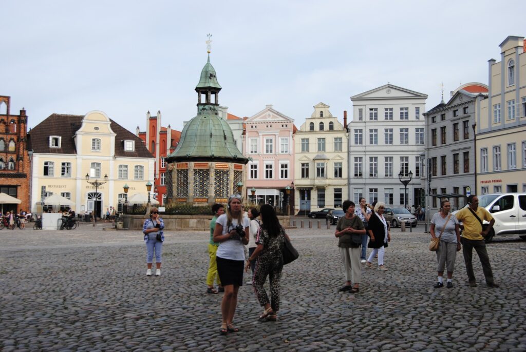 wycieczka autokarowa seniorów do Schwerin i Wismaru