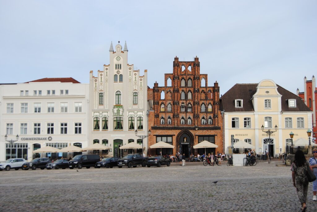 wycieczka autokarowa seniorów do Schwerin i Wismaru