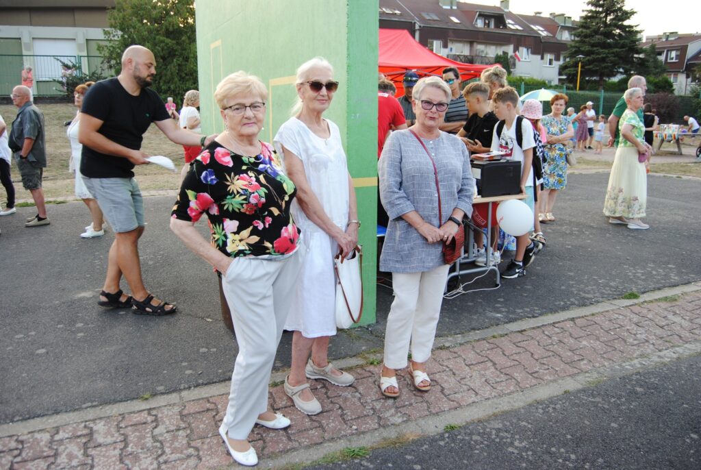 impreza plenerowa "Pożegnanie lata" na os. Bukowym 