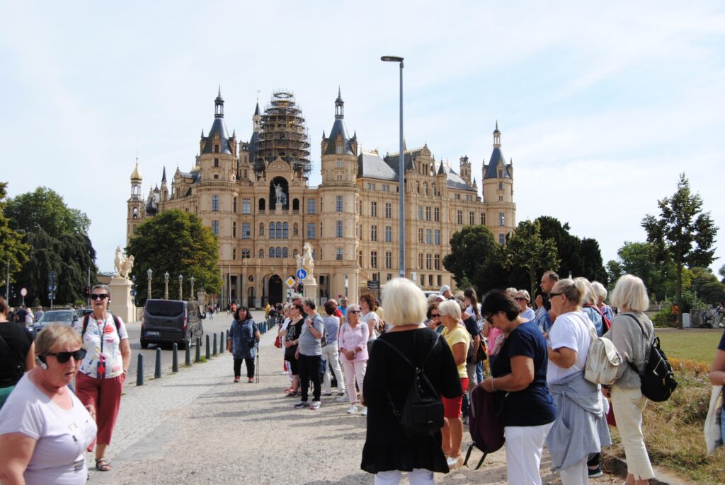 wycieczka autokarowa seniorów do Schwerin i Wismaru