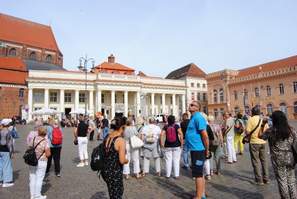 wycieczka autokarowa seniorów do Schwerin i Wismaru