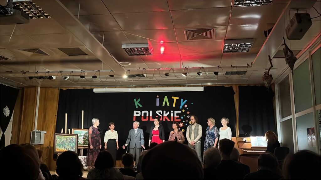 koncert poetycko-muzyczny w klubie "Dąb"