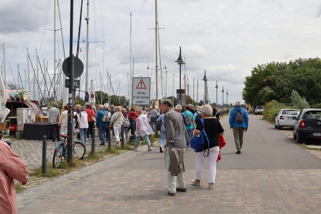 zdjęcie przedstawia uczestników wycieczki do Greifswaldu i Stralsundu