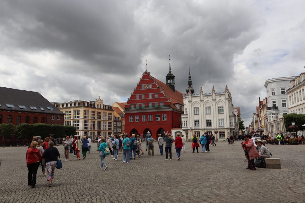 zdjęcie przedstawia uczestników wycieczki do Greifswaldu i Stralsundu