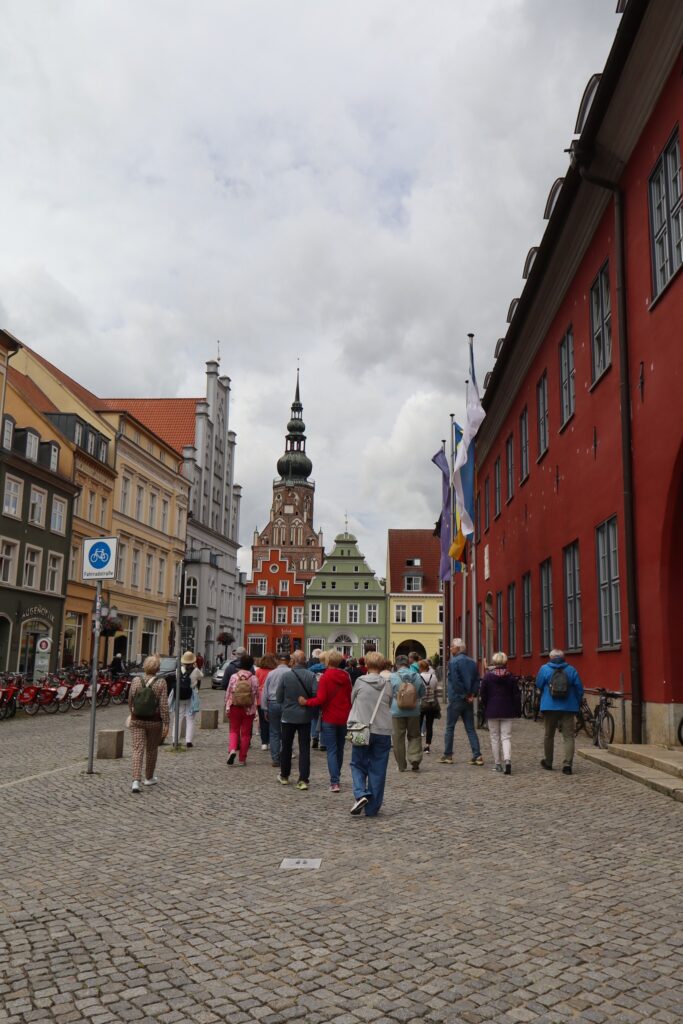 zdjęcie przedstawia uczestników wycieczki do Greifswaldu i Stralsundu