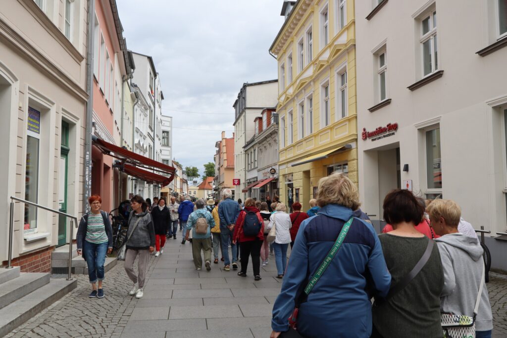 zdjęcie przedstawia uczestników wycieczki do Greifswaldu i Stralsundu