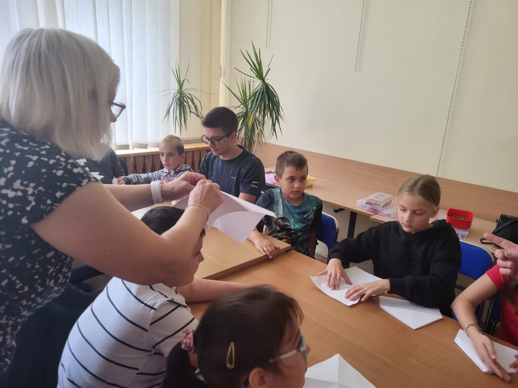 zdjęcie przedstawia uczestników "Aktywnych wakacji z Fundacją"