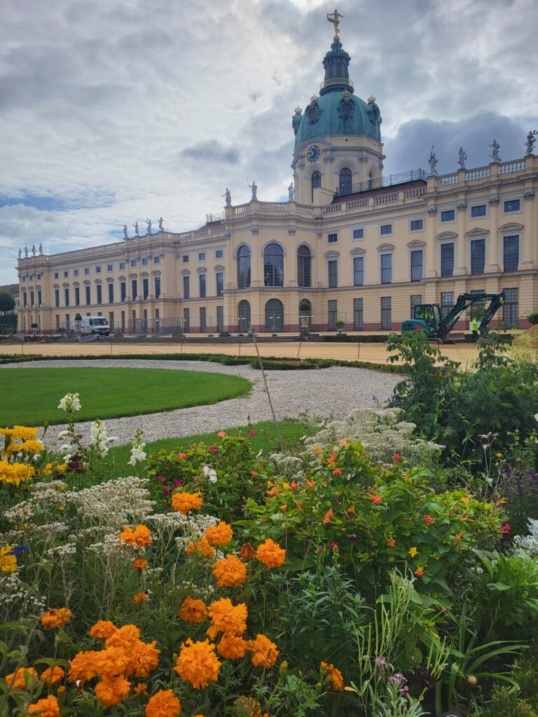 zdjęcie przedstawia pałac Charlottenburg